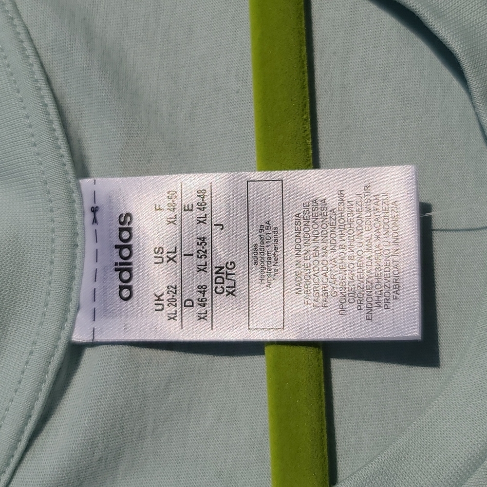 Adidas Tank - Picture 3 of 7